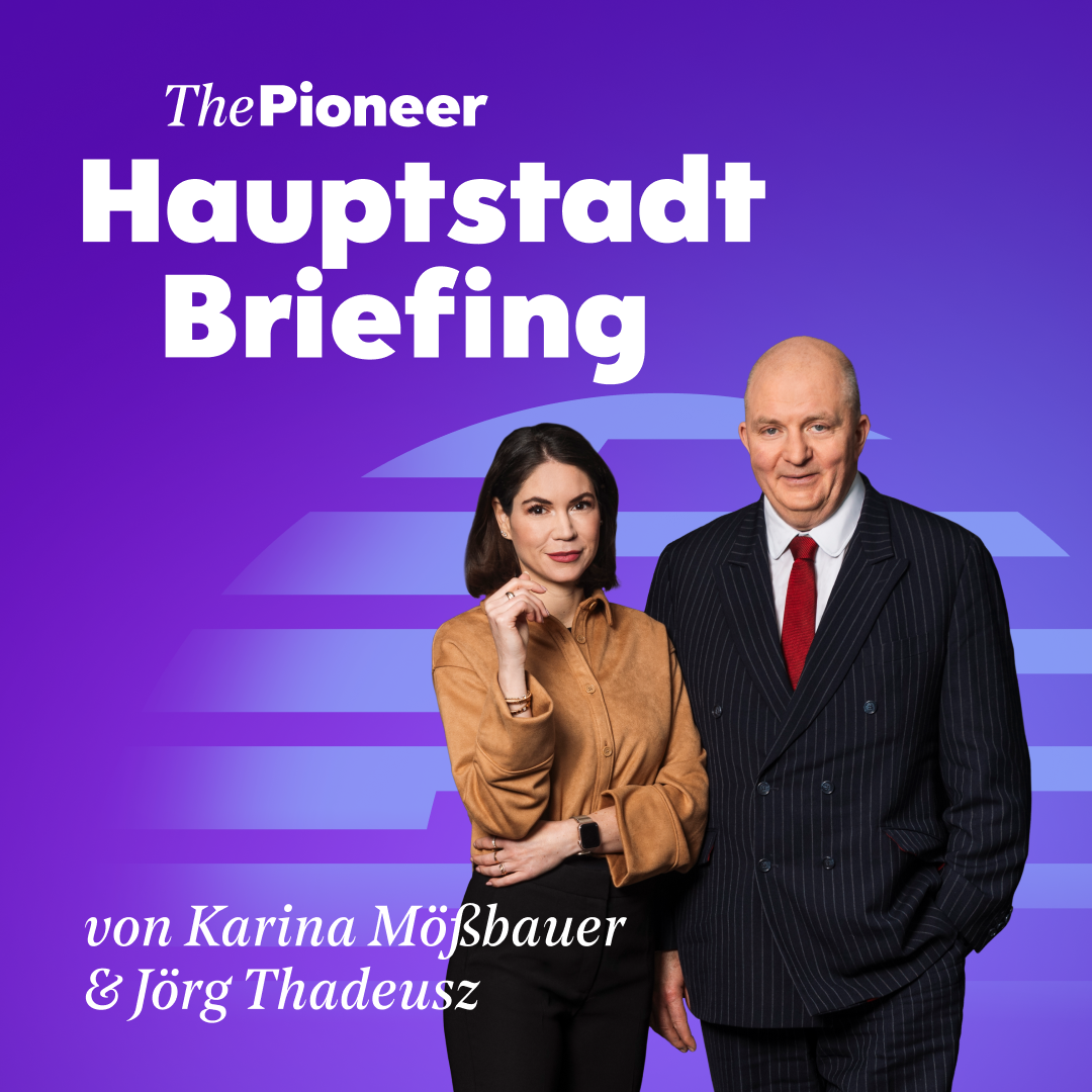 Hauptstadt Briefing – Cover mit Karina Mößbauer und Jörg Thadeusz